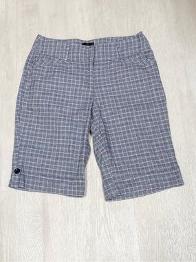 Women’s Plaid Gray Bermuda Shorts — Classic Tailored Style